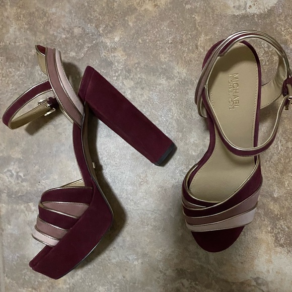 NWOT Michael Kors Heels - Picture 3 of 3